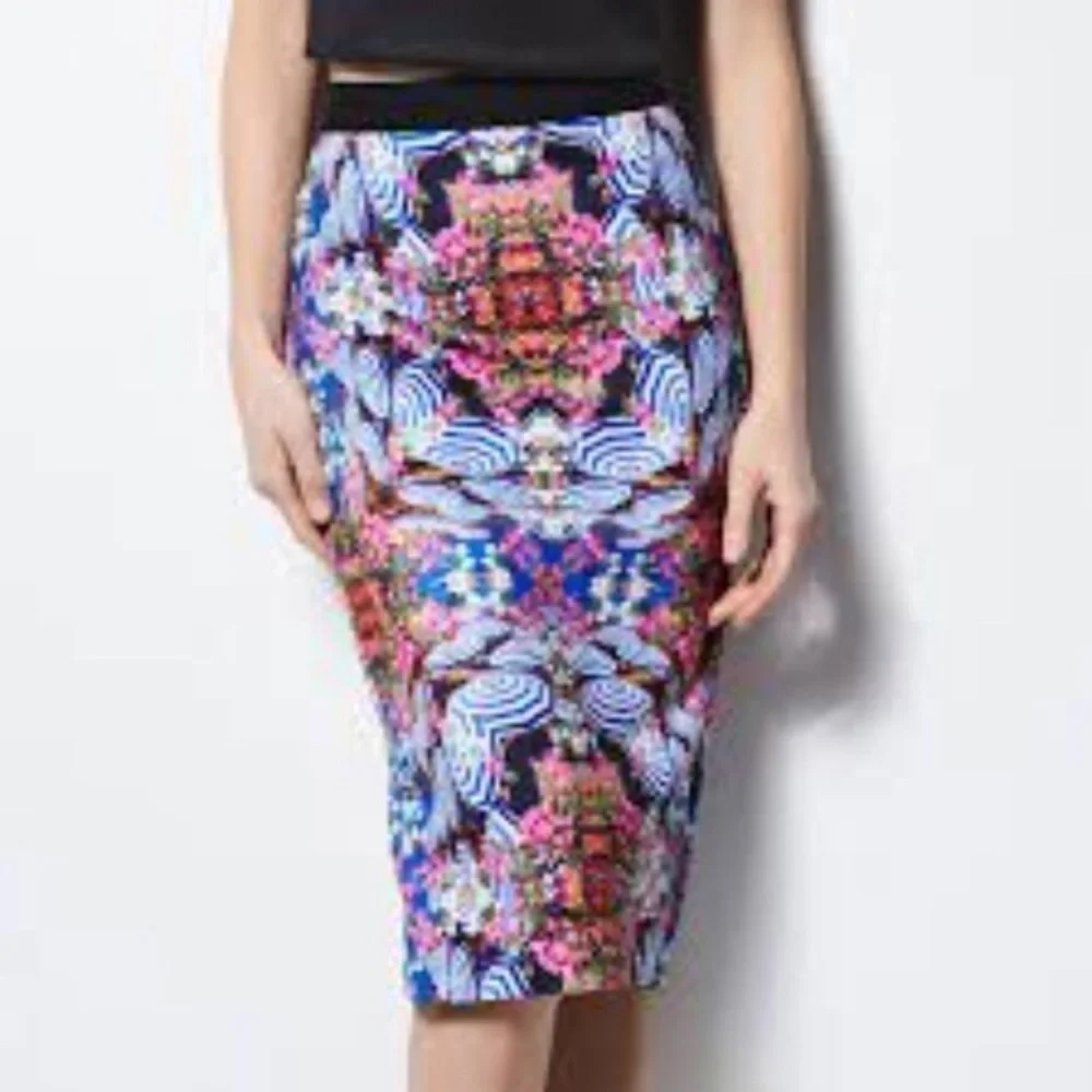 Milly XS blue umbrella stretchy pencil skirt